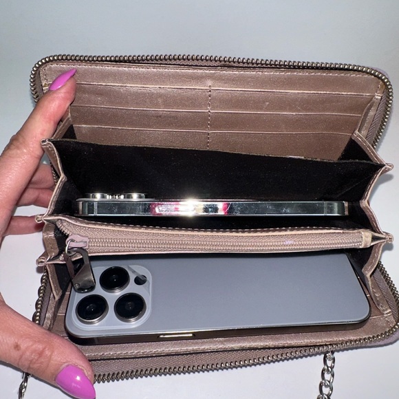 💯 GUCCI Violet Monogram Leather Zippered Wallet on Chain w/ auth cert - Picture 7 of 14